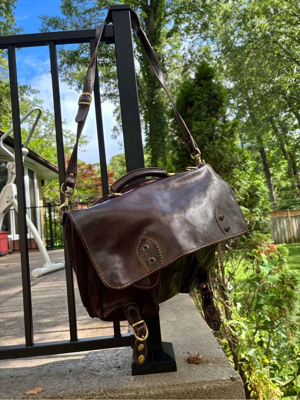 Classic Dark Brown Leather Men's Briefcase Shoulder Bag - Picture 8 of 11